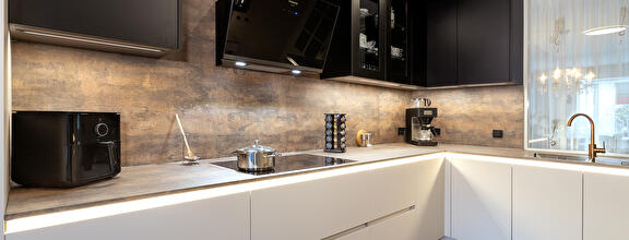 Strakke moderne keuken